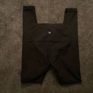 Lululemon black legging in size 4